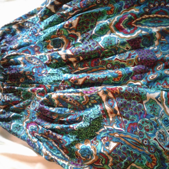 Anne crimmins for Umi Collections Skirt. - Picture 3 of 5